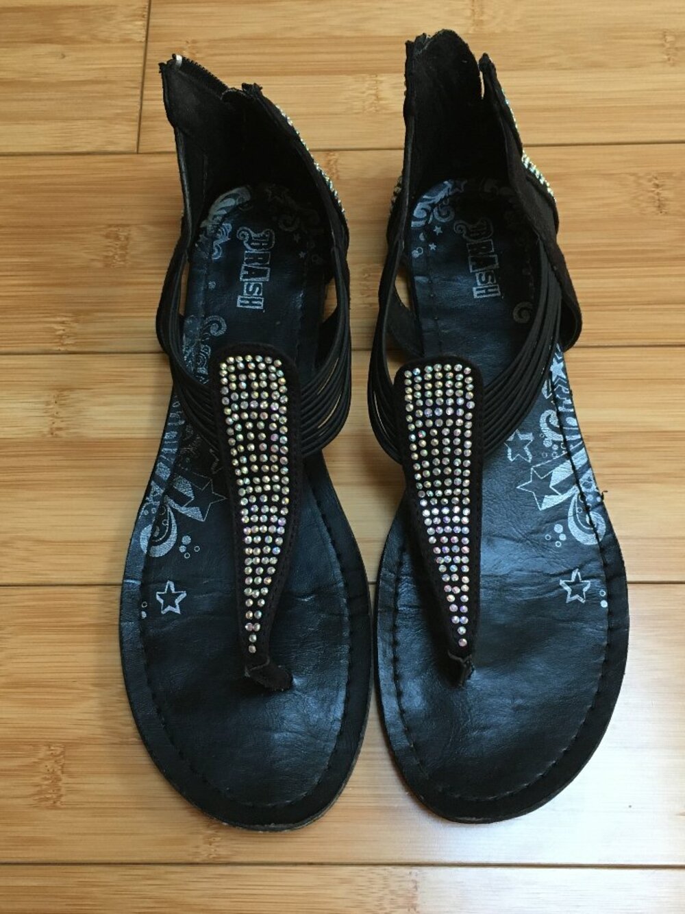 GUC Brash Black/Rhinestone Sandals
